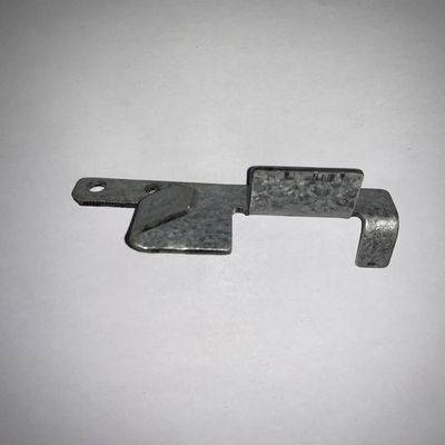 Placa de regulación galvanizada Soporte para aves G.I. Ajustador para granja avícola