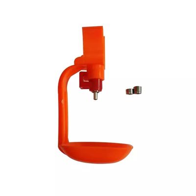 Sistema de bebedero de pezón de pollo con ahorro de agua 0.03KG Bebedores de goteo de aves de corral